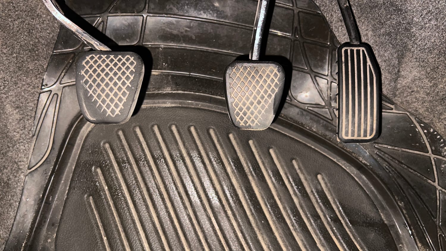 Used 2013 Honda Brio S MT Petrol Manual interior PEDALS VIEW