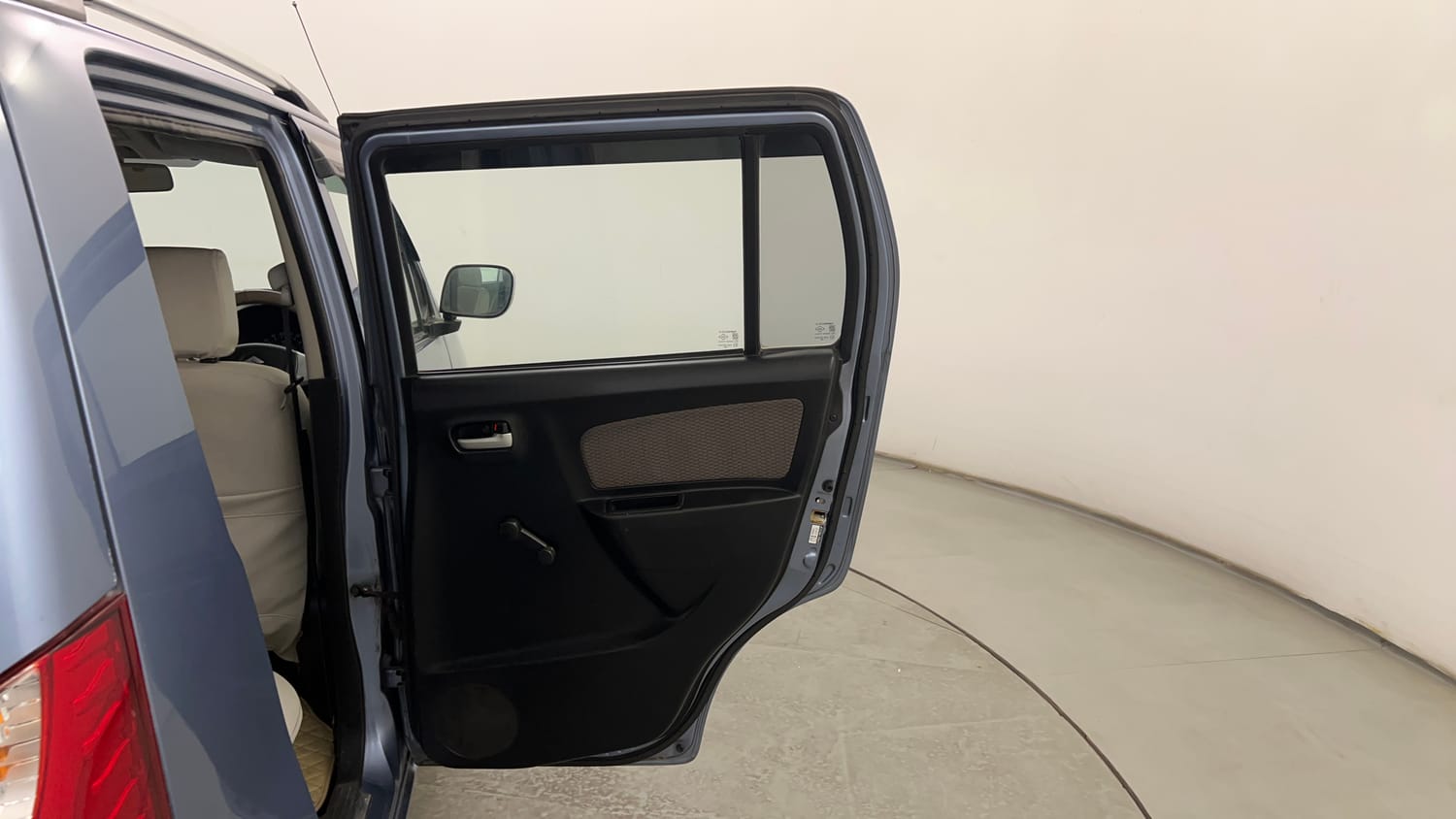 Used 2014 Maruti Suzuki Wagon R LXI CNG Cng Manual interior RIGHT REAR DOOR OPEN VIEW