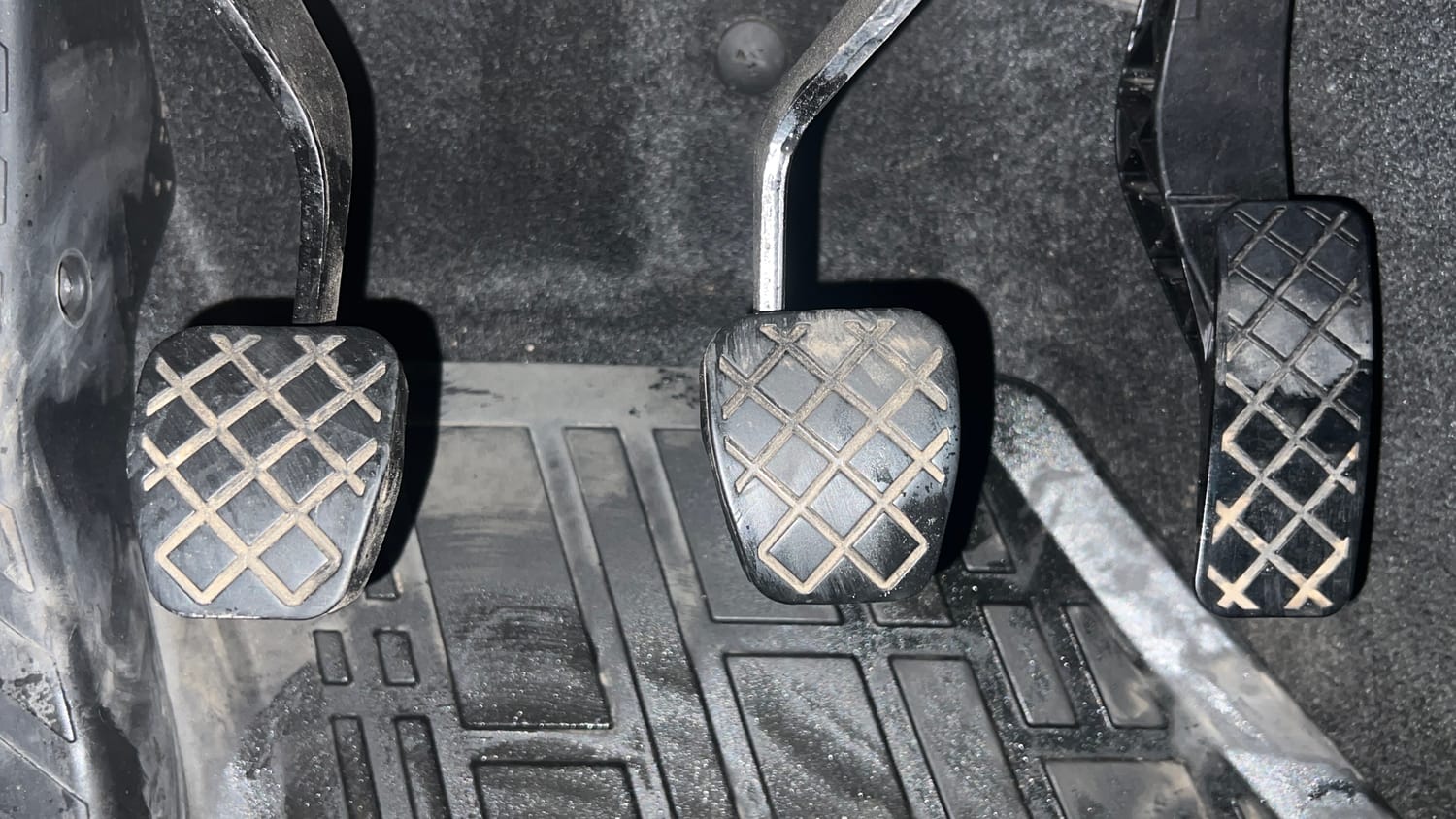 Used 2023 Skoda Slavia Style 1.0L TSI MT Petrol Manual interior PEDALS VIEW