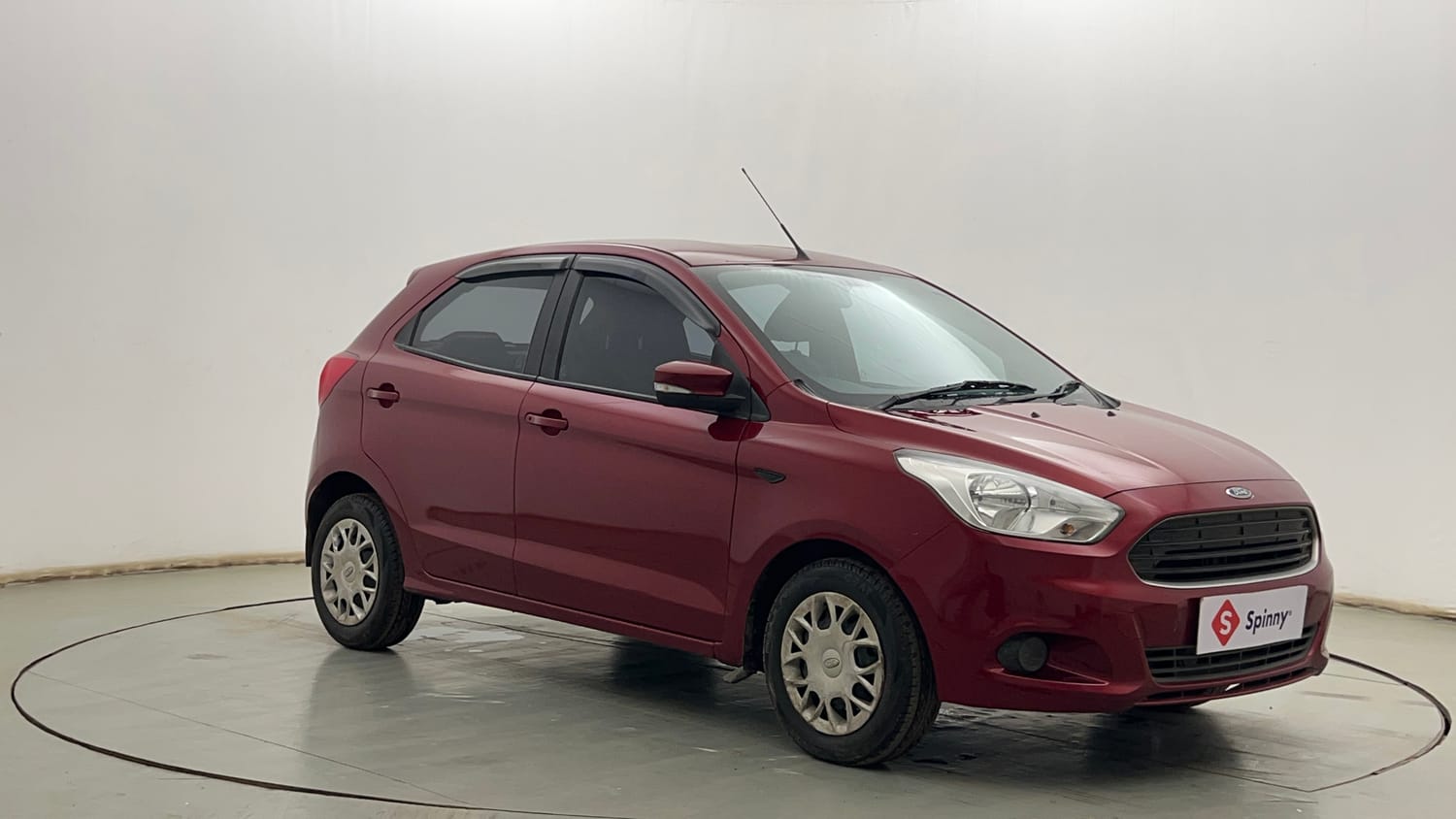 Used 2018 Ford Figo Trend 1.2 Ti-VCT Petrol Manual exterior RIGHT FRONT CORNER VIEW