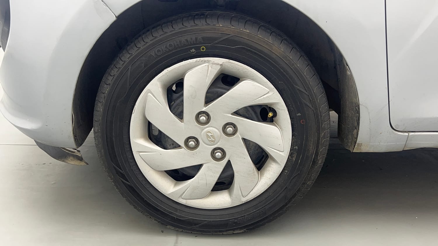 Used 2019 Hyundai Santro Sportz CNG Cng Manual tyres LEFT FRONT TYRE RIM VIEW