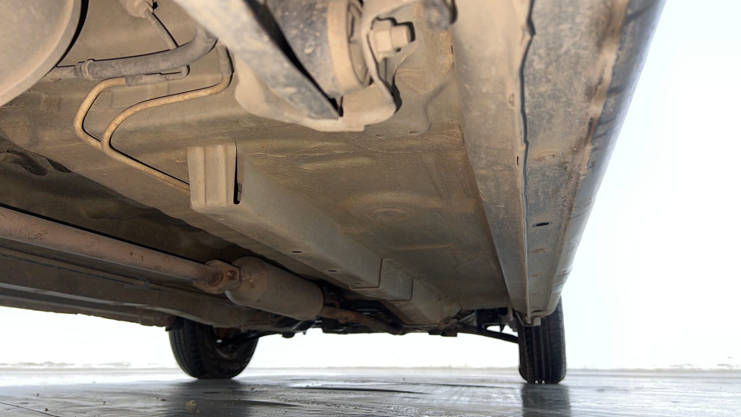 Used 2015 Maruti Suzuki Wagon R LXI CNG Cng Manual extra REAR RIGHT UNDERBODY VIEW