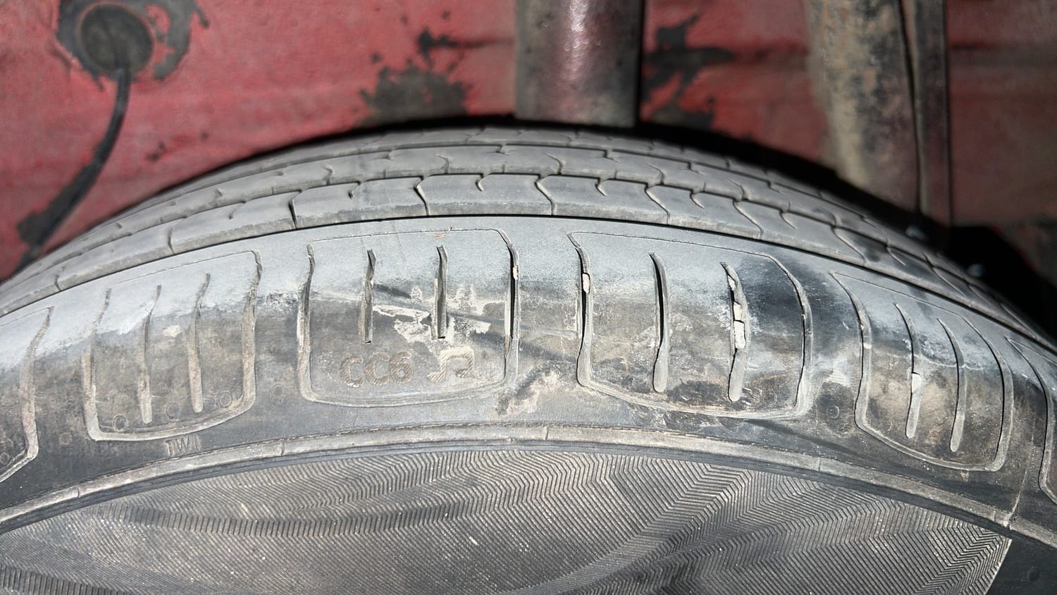 Used 2019 Maruti Suzuki Celerio ZXi Petrol Manual tyres LEFT REAR TYRE TREAD VIEW