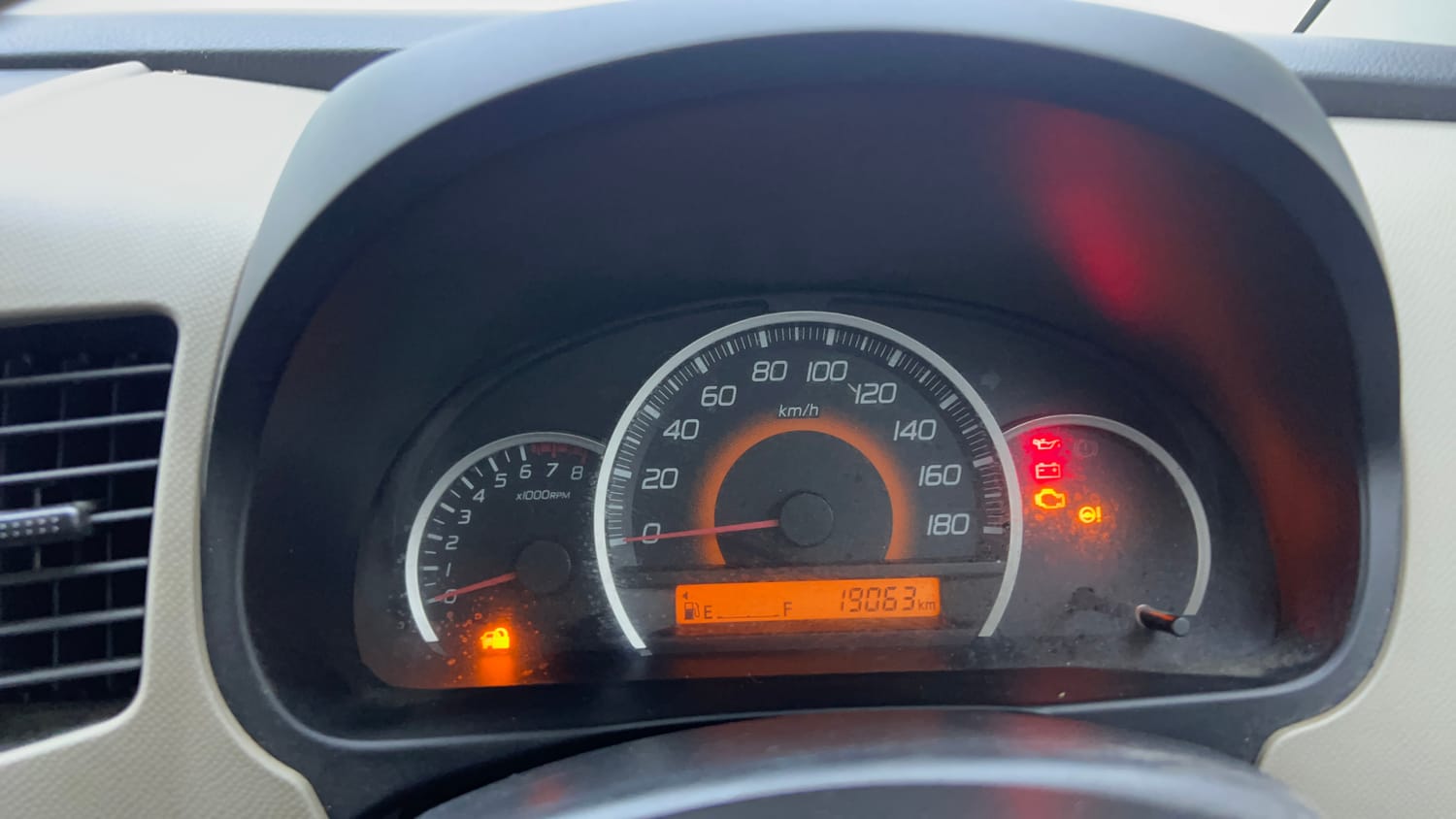 Used 2013 Maruti Suzuki Wagon R VXI Petrol Manual interior CLUSTERMETER VIEW
