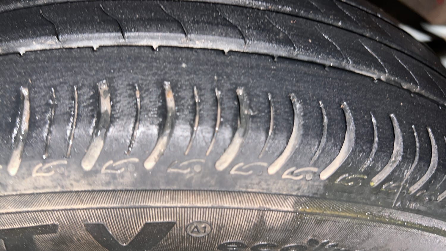 Used 2023 Maruti Suzuki Wagon R ZXI Plus 1.2 Dual Tone Petrol Manual tyres LEFT REAR TYRE TREAD VIEW
