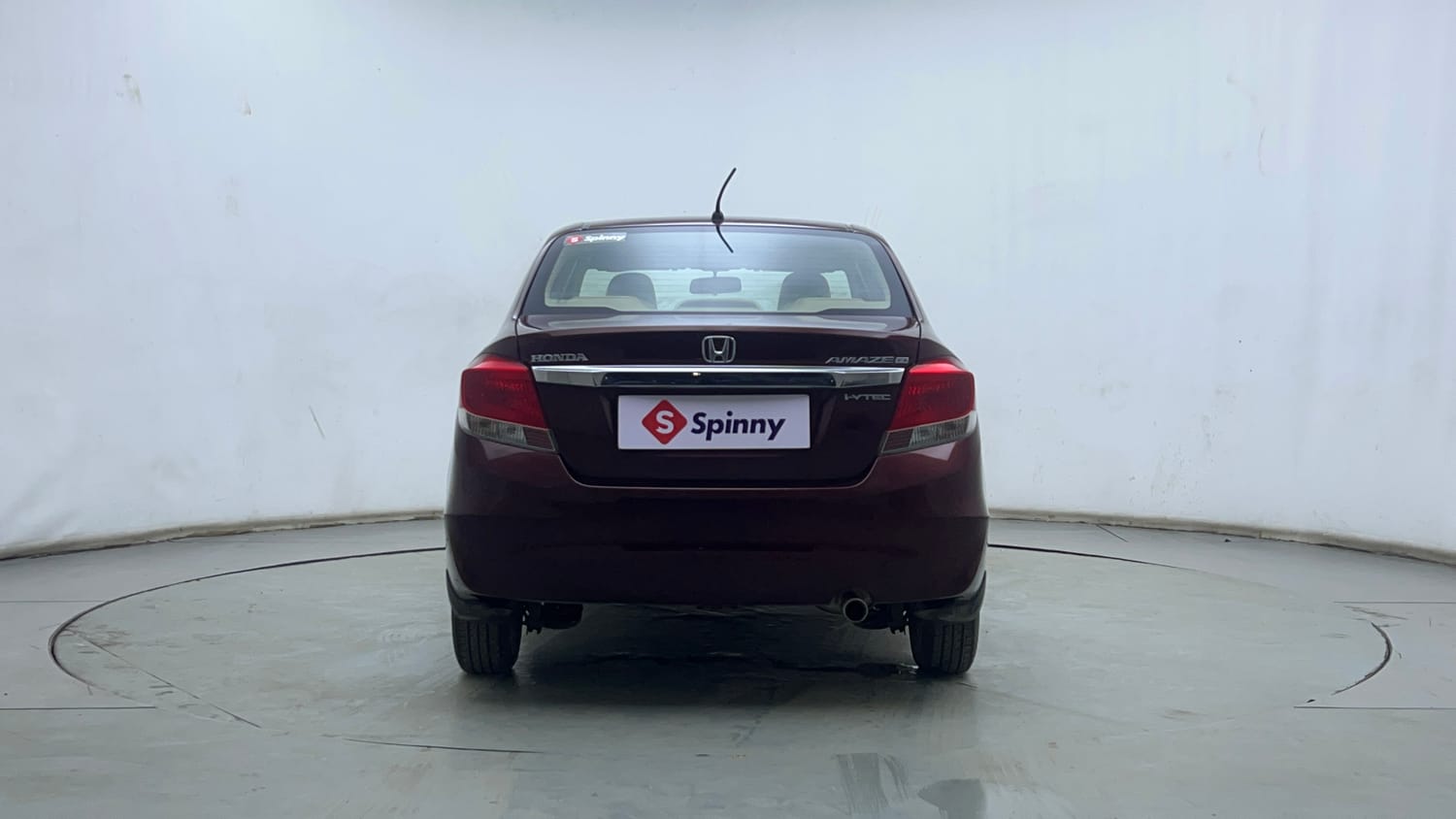 Used 2015 Honda Amaze 1.2 VX  (O)  i-VTEC Petrol Manual exterior BACK VIEW