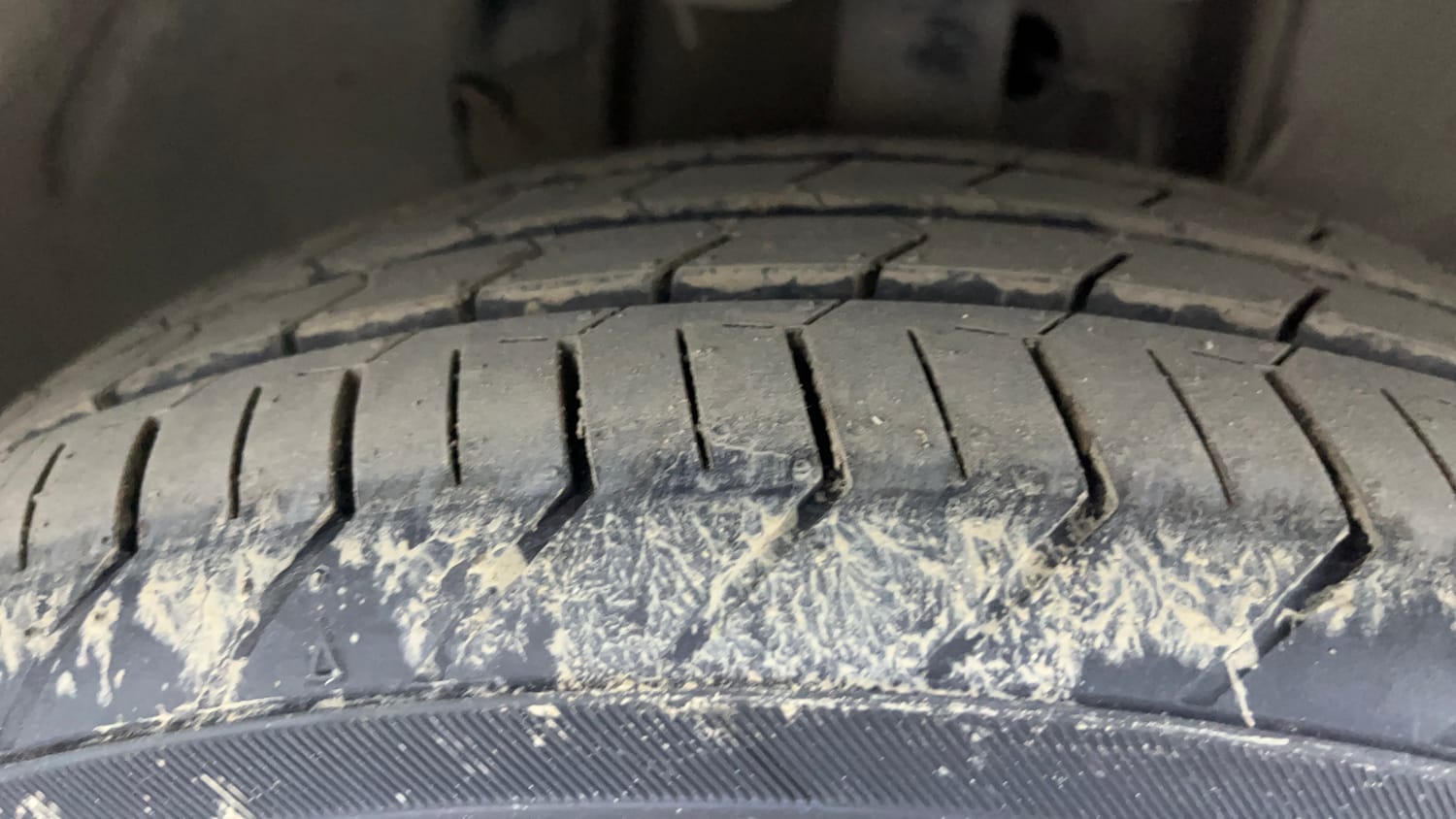 Used 2021 Tata Tigor XZA Plus Petrol Automatic tyres RIGHT FRONT TYRE TREAD VIEW