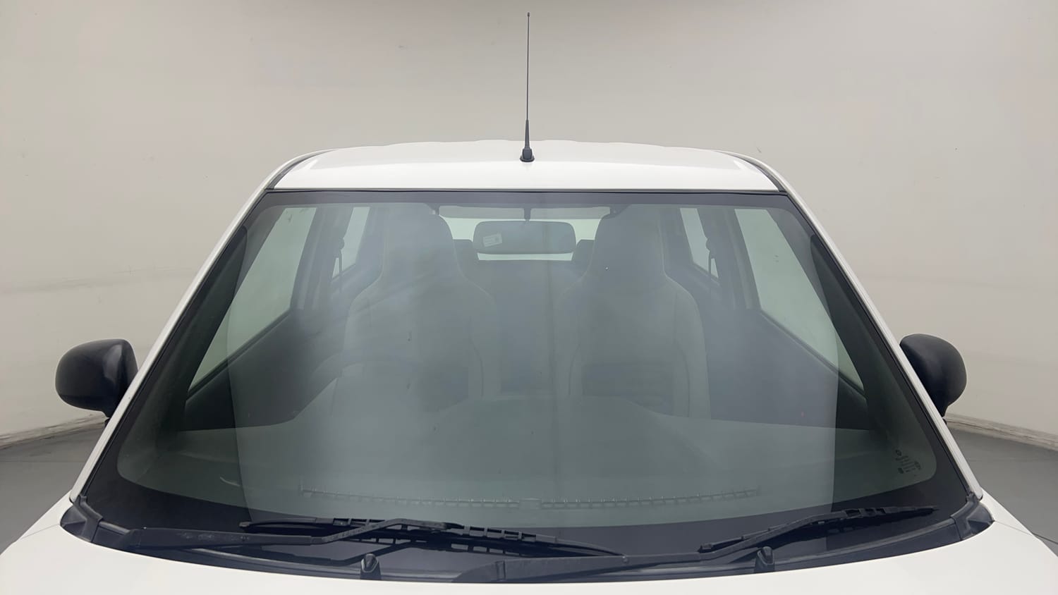 Used 2019 Maruti Suzuki Wagon R LXi 1.0 CNG Cng Manual exterior FRONT WINDSHIELD VIEW