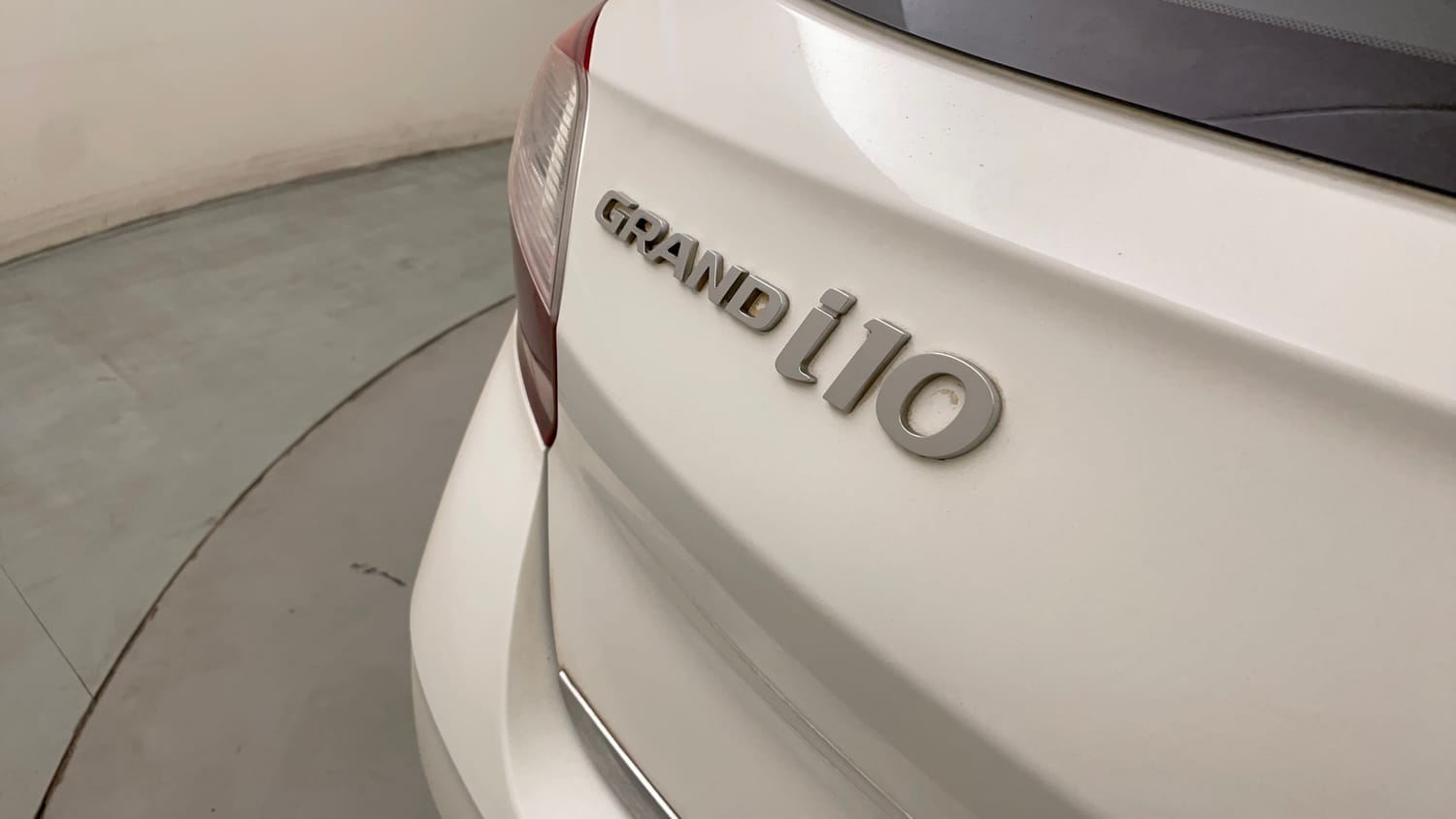 Used 2020 Hyundai Grand i10 Nios Asta 1.2 Kappa VTVT Petrol Manual dents MINOR SCRATCH