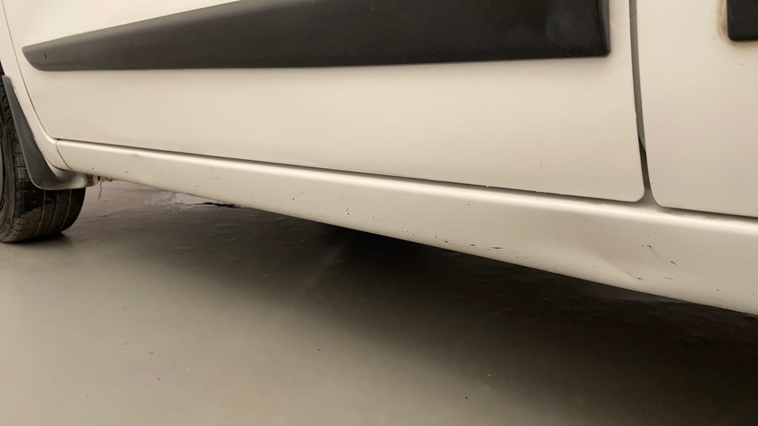 Used 2016 Maruti Suzuki Wagon R 1.0 VXI AMT Petrol Automatic dents MINOR DENT