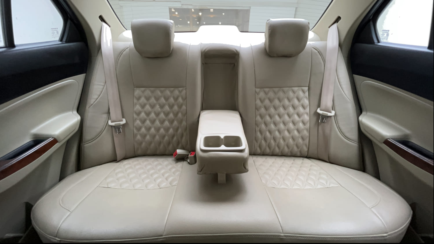 Used 2018 Maruti Suzuki Dzire ZXi Plus AMT Petrol Automatic interior REAR SEAT CONDITION VIEW