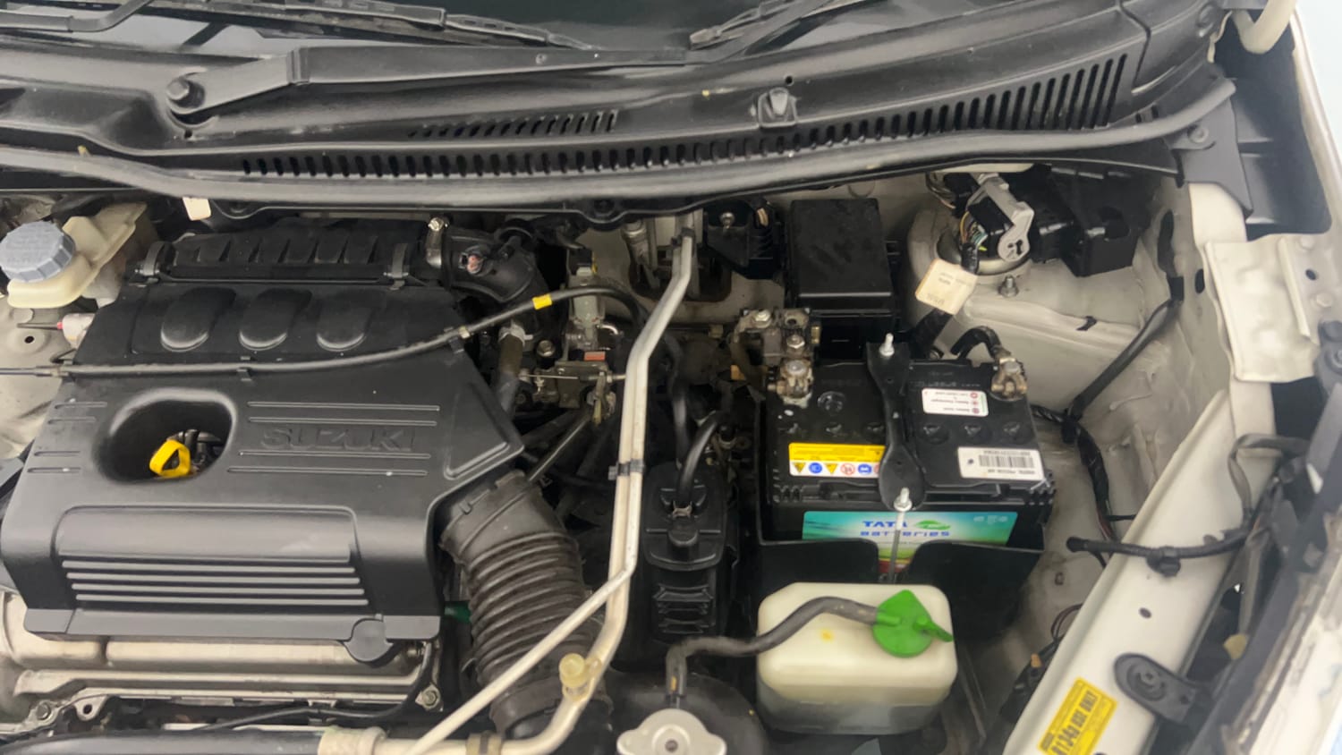 Used 2013 Maruti Suzuki Wagon R 1.0 VXi Petrol Manual engine ENGINE LEFT SIDE VIEW