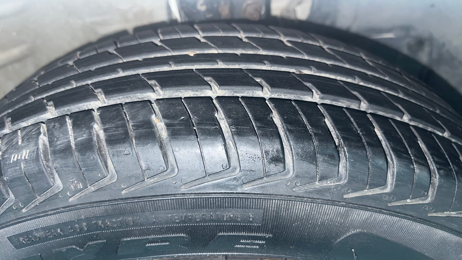 Used 2019 Maruti Suzuki Wagon R LXi 1.0 CNG Cng Manual tyres RIGHT FRONT TYRE TREAD VIEW