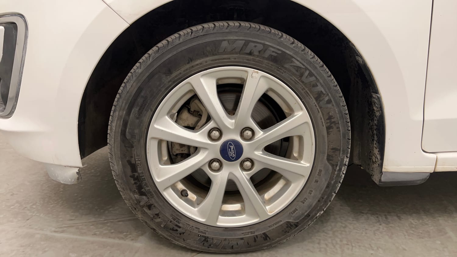 Used 2019 Ford Figo Titanium 1.2 Ti-VCT MT Petrol Manual tyres LEFT FRONT TYRE RIM VIEW