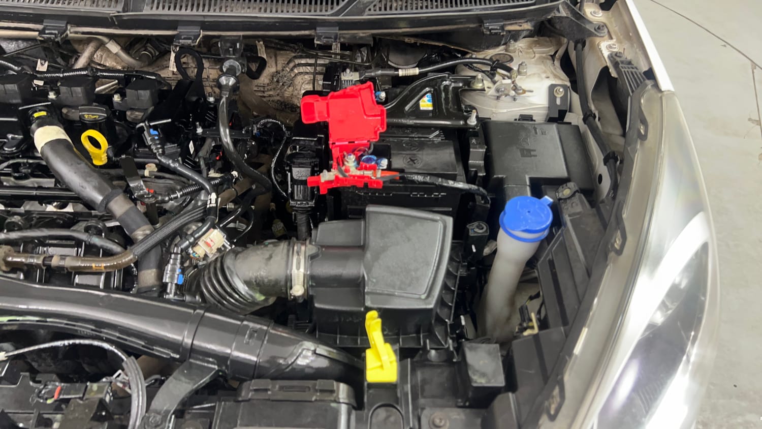 Used 2020 Ford Freestyle Titanium Plus 1.2 Ti-VCT Petrol Manual engine ENGINE LEFT SIDE VIEW