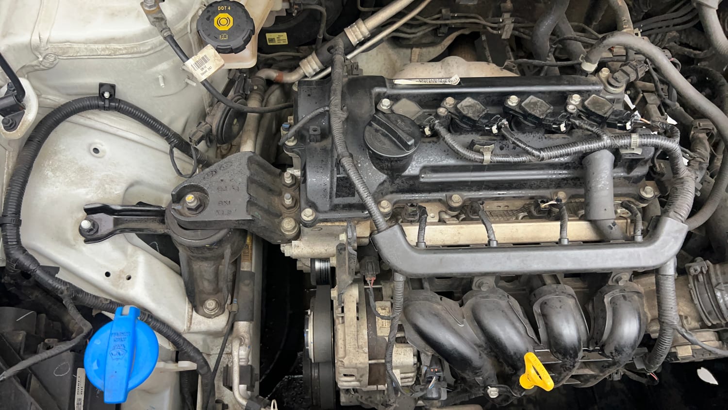 Used 2023 Hyundai Venue SX 1.2 Petrol Petrol Manual engine ENGINE RIGHT SIDE VIEW