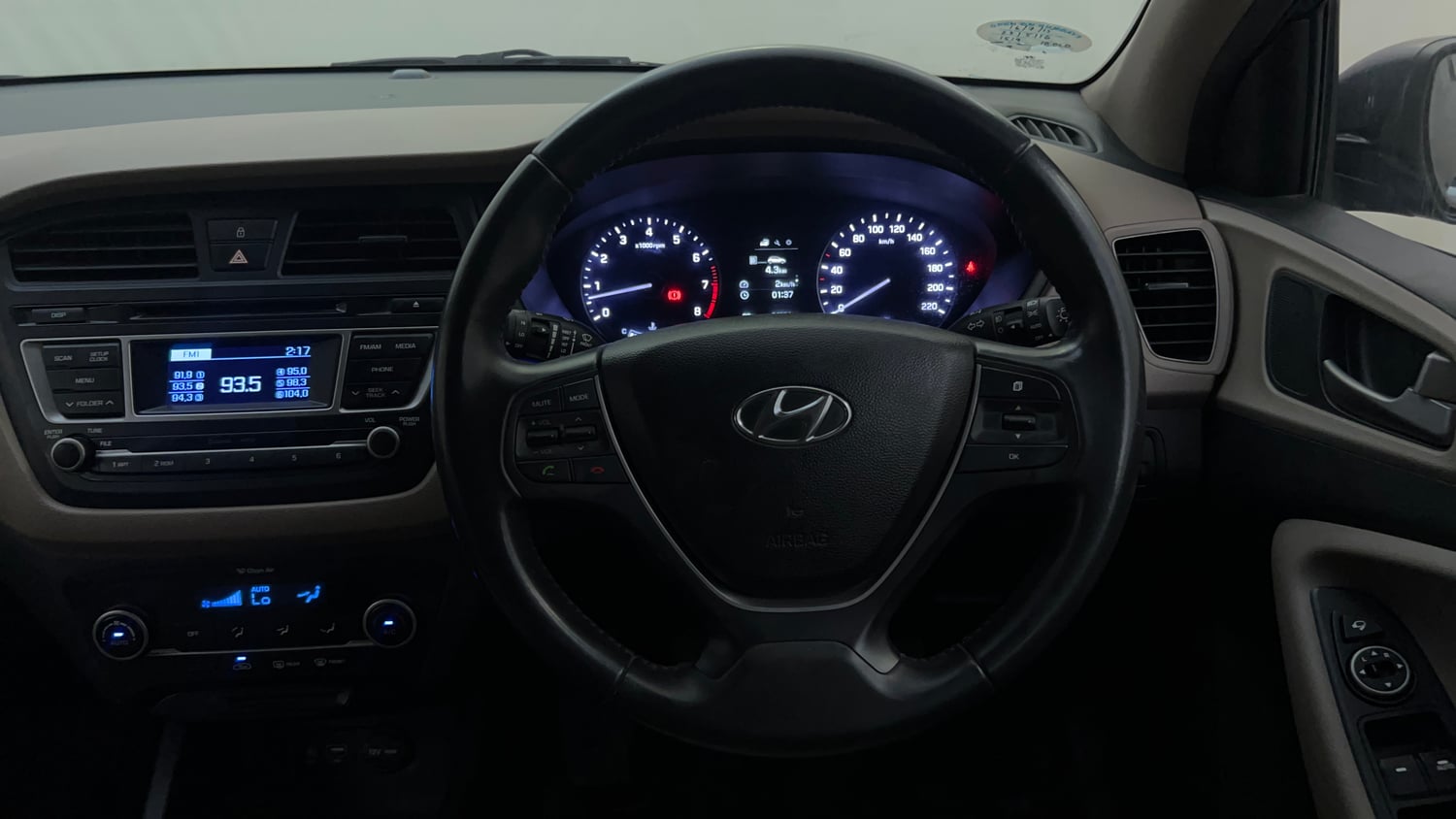 Used 2015 Hyundai Elite i20 Asta 1.2 Petrol Manual interior STEERING VIEW