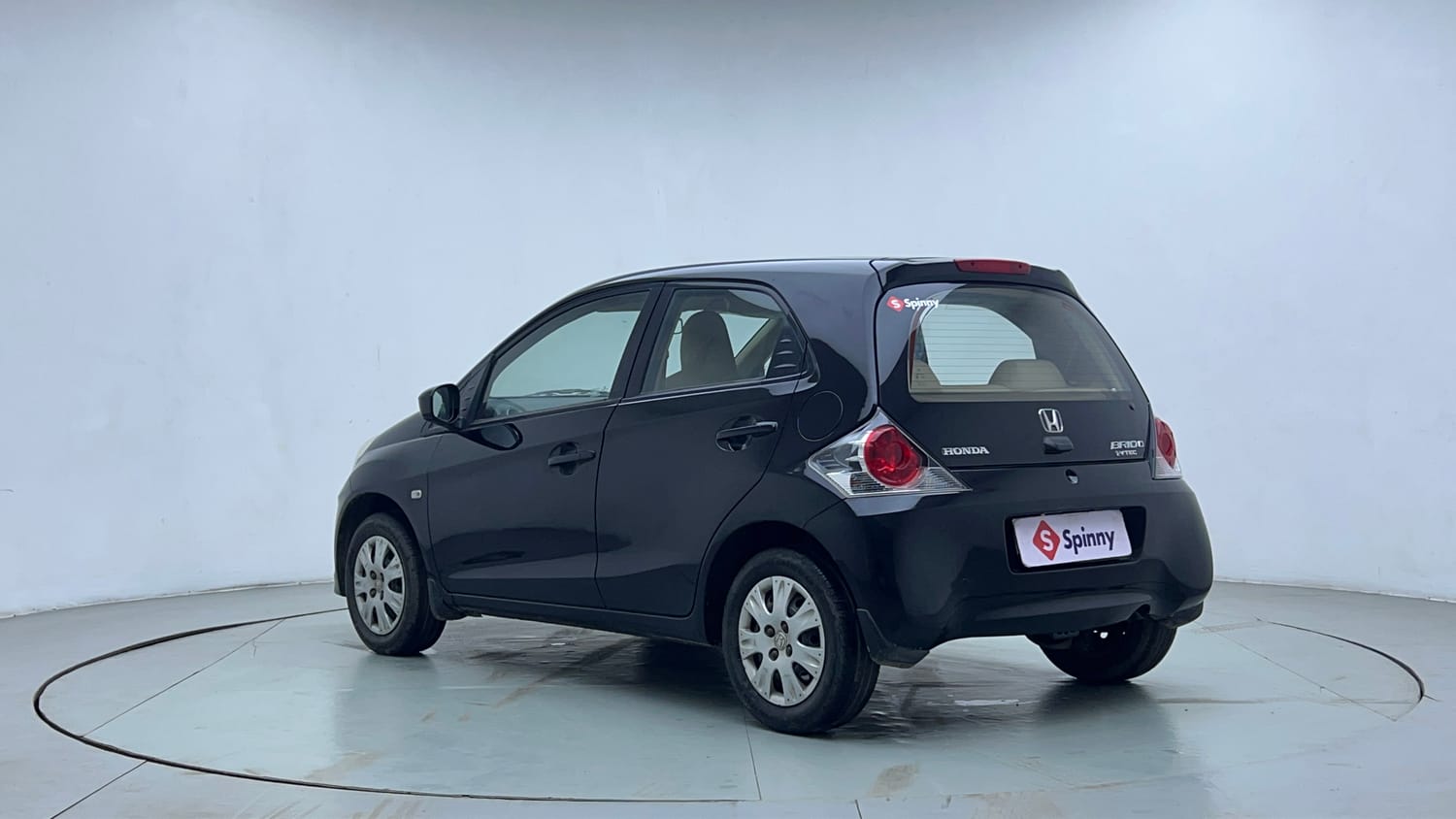 Used 2014 Honda Brio S MT Petrol Manual exterior LEFT REAR CORNER VIEW