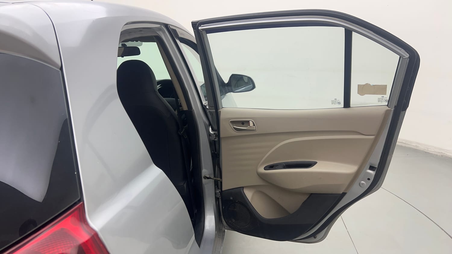 Used 2019 Hyundai Santro Sportz CNG Cng Manual interior RIGHT REAR DOOR OPEN VIEW