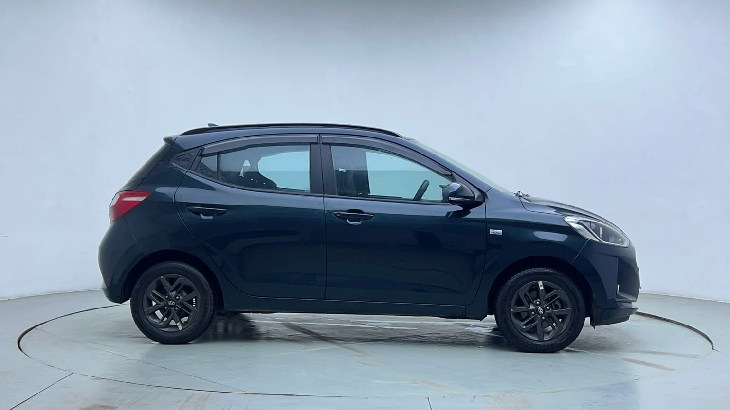 Used 2022 Hyundai Grand i10 Nios Sportz AMT 1.2 Kappa VTVT Petrol Automatic exterior RIGHT SIDE VIEW
