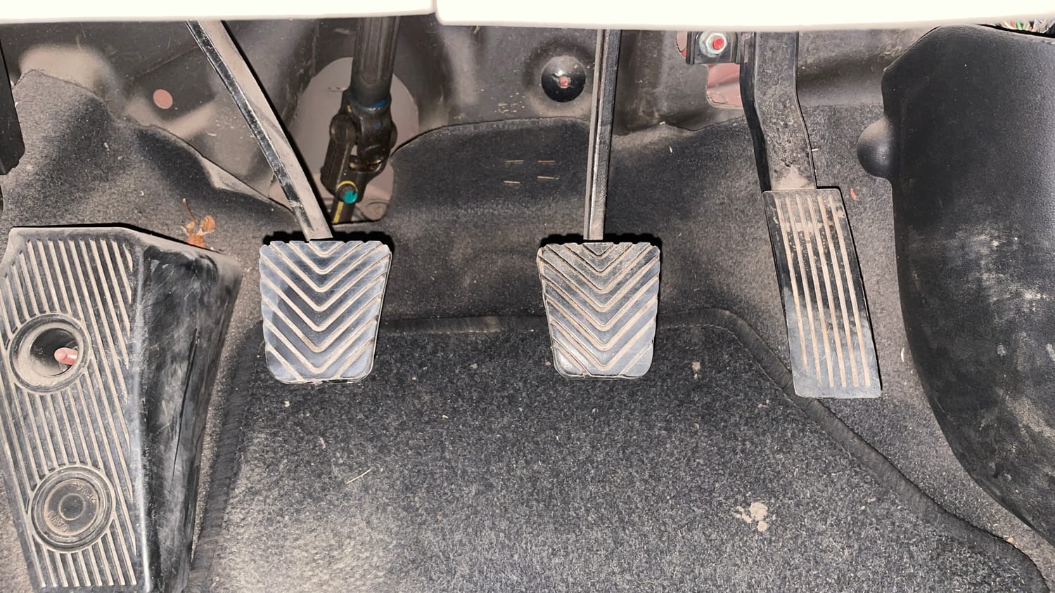 Used 2014 Hyundai i20 Asta 1.2 Petrol Manual interior PEDALS VIEW