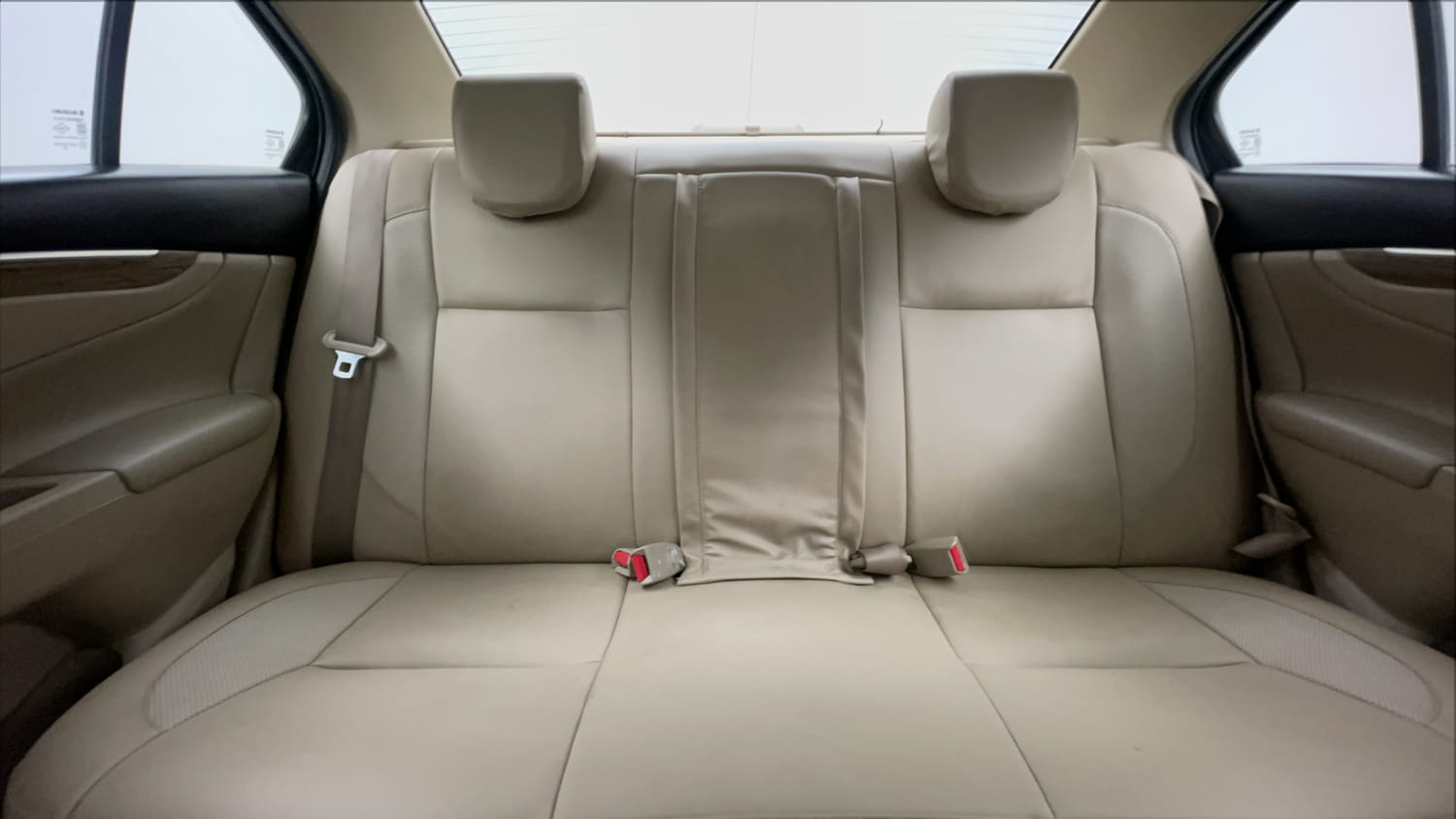 Used 2018 Maruti Suzuki Ciaz Alpha Hybrid 1.5 AT Petrol Automatic interior REAR SEAT CONDITION VIEW