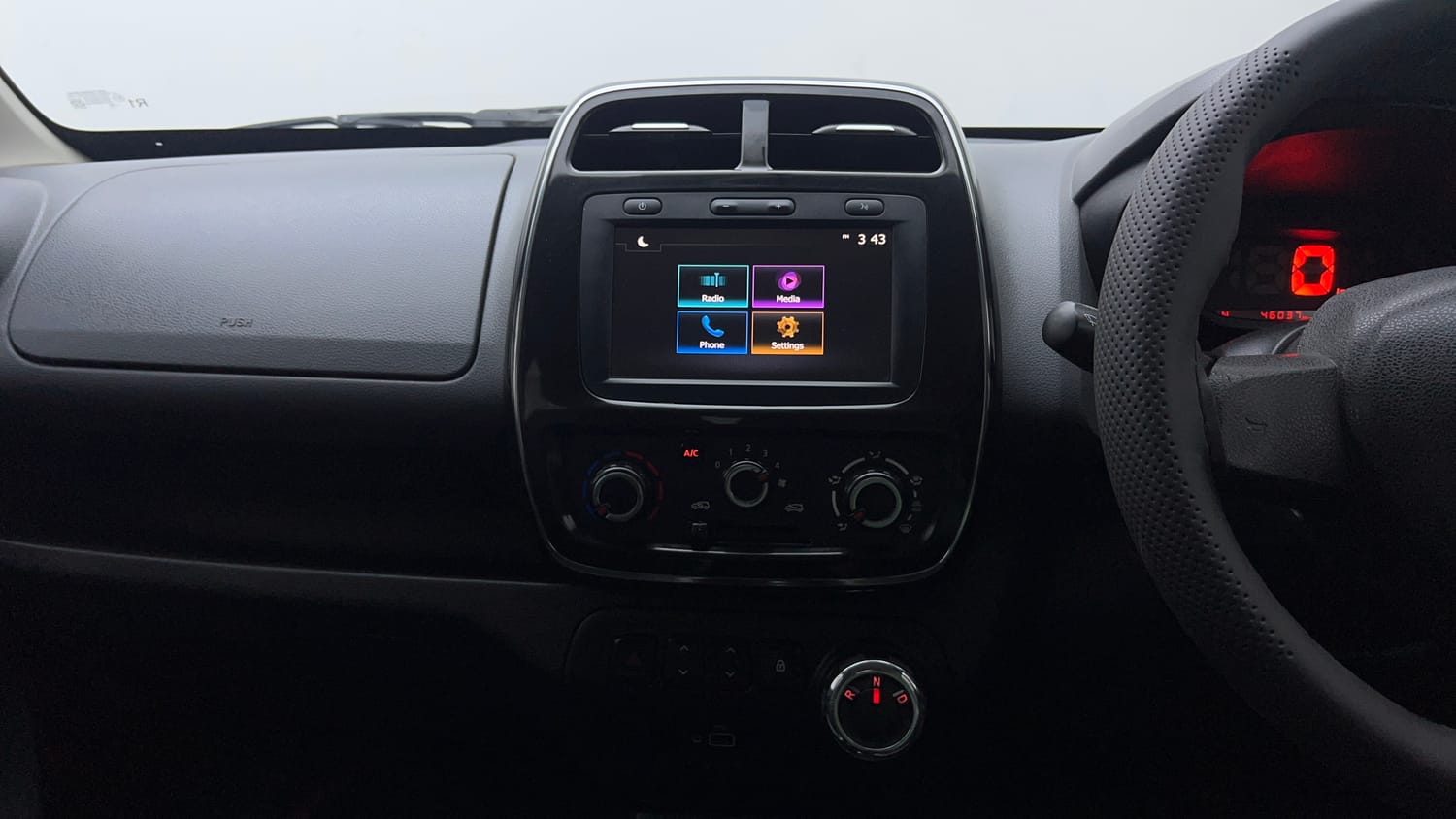 Used 2020 Renault Kwid 1.0 RXT AMT Opt Petrol Automatic top_features Integrated (in-dash) music system