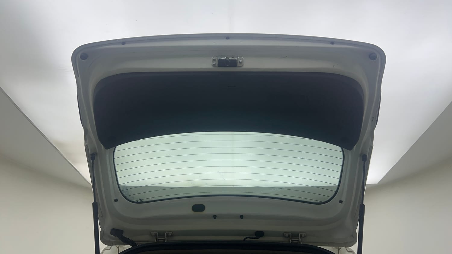 Used 2019 Hyundai Elite i20 Asta 1.2 (O) Petrol Manual interior DICKY DOOR OPEN VIEW