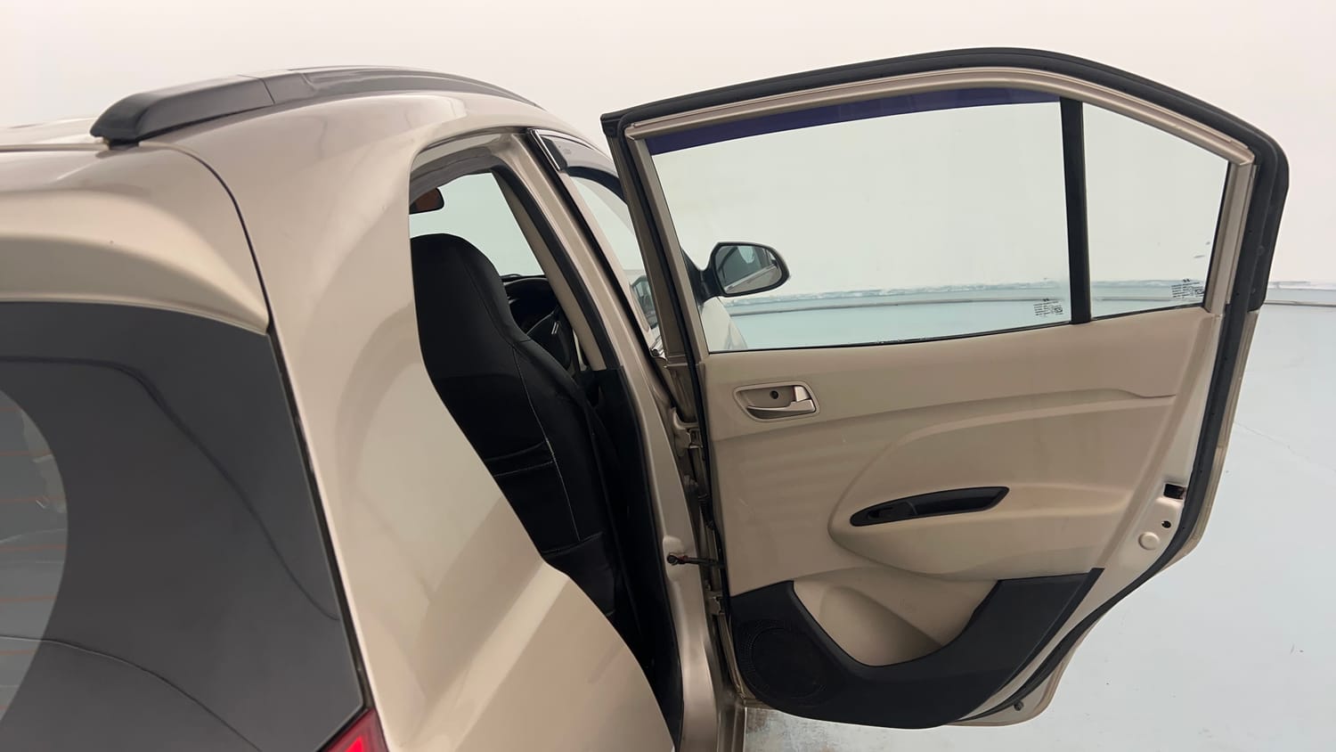 Used 2018 Hyundai Santro Asta Petrol Manual interior RIGHT REAR DOOR OPEN VIEW