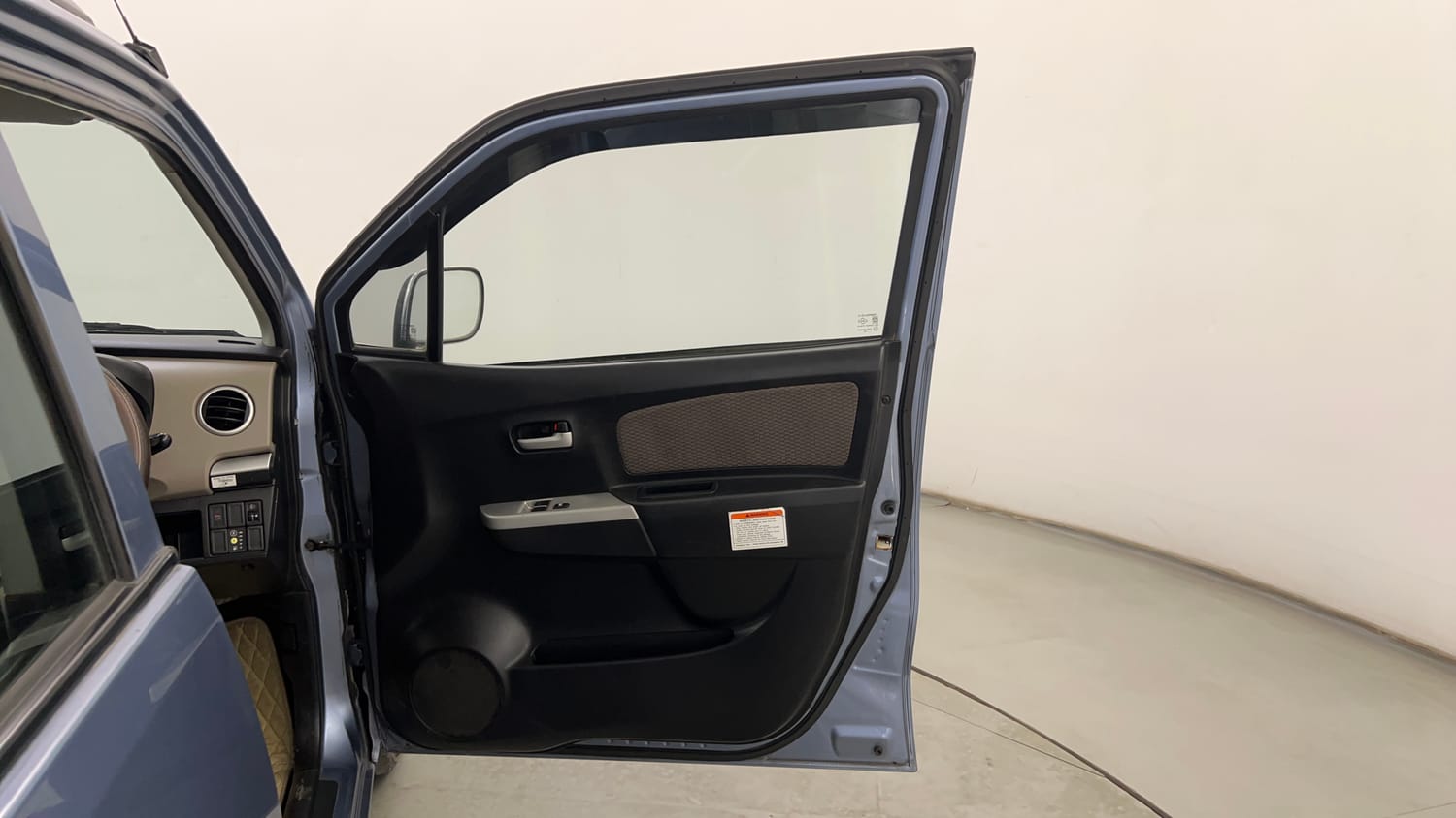 Used 2014 Maruti Suzuki Wagon R LXI CNG Cng Manual interior RIGHT FRONT DOOR OPEN VIEW