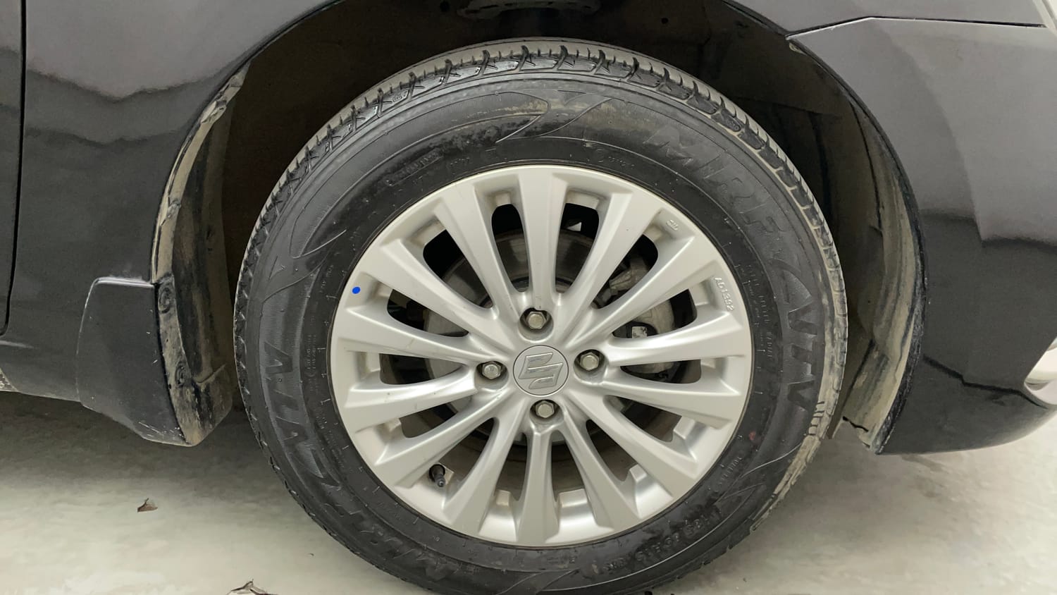 Used 2022 Maruti Suzuki Ciaz Zeta 1.5 Petrol Manual tyres RIGHT FRONT TYRE RIM VIEW