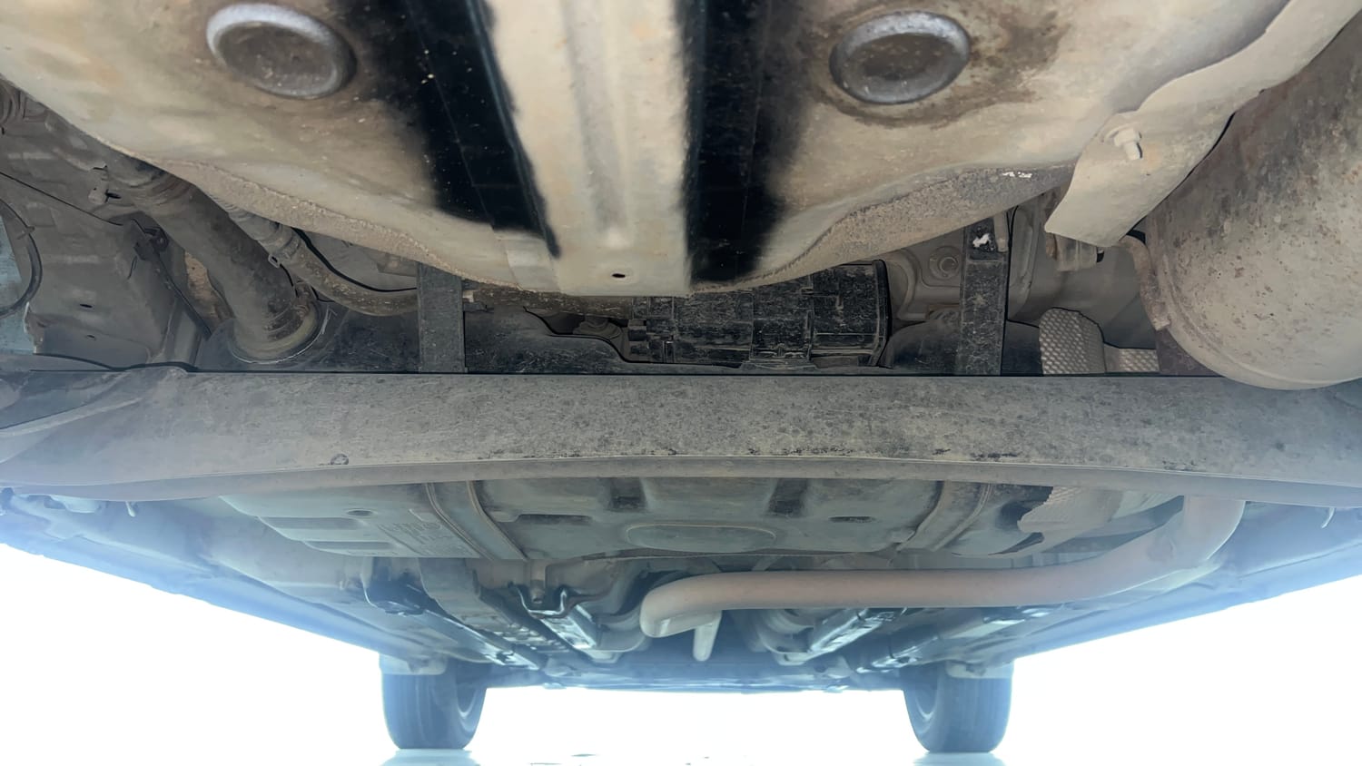 Used 2019 Hyundai Elite i20 Asta 1.2 (O) Petrol Manual extra REAR UNDERBODY VIEW (TAKEN FROM REAR)