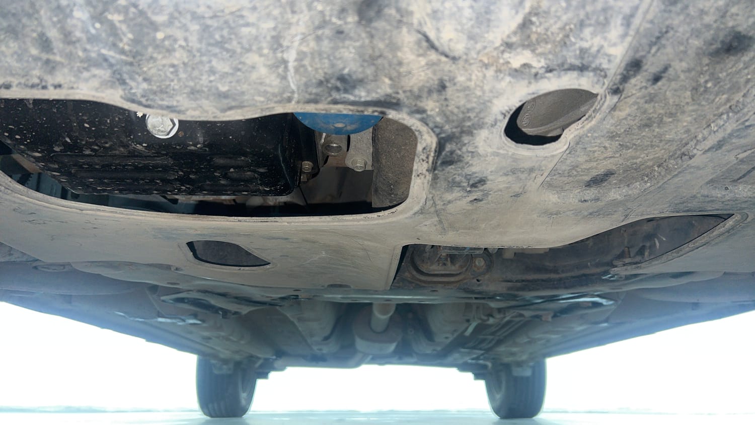 Used 2020 hyundai Venue SX 1.0 Turbo Petrol Petrol Manual extra FRONT LEFT UNDERBODY VIEW