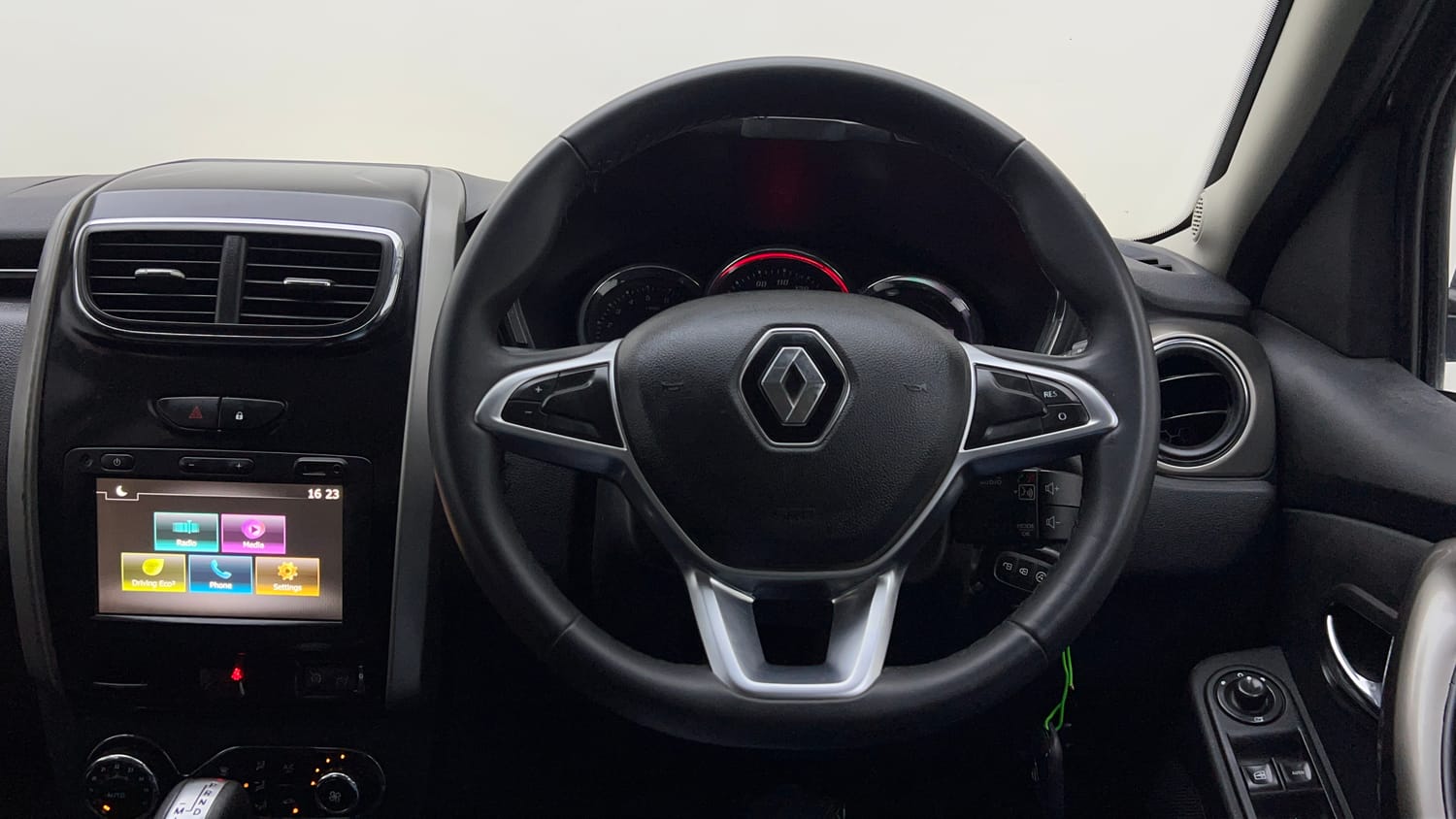 Used 2021 Renault Duster RXZ 1.3 Turbo Petrol CVT Petrol Automatic interior STEERING VIEW