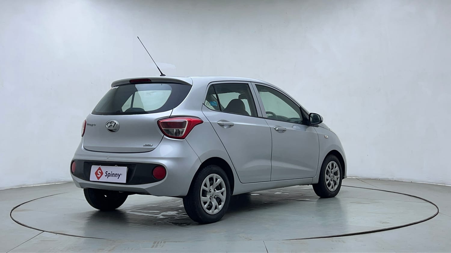 Used 2017 Hyundai Grand i10 Magna AT 1.2 Kappa VTVT Petrol Automatic exterior RIGHT REAR CORNER VIEW