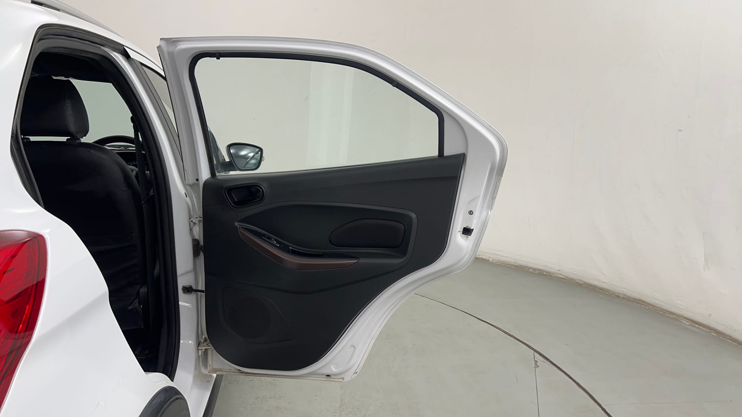 Used 2020 Ford Freestyle Titanium Plus 1.2 Ti-VCT Petrol Manual interior RIGHT REAR DOOR OPEN VIEW