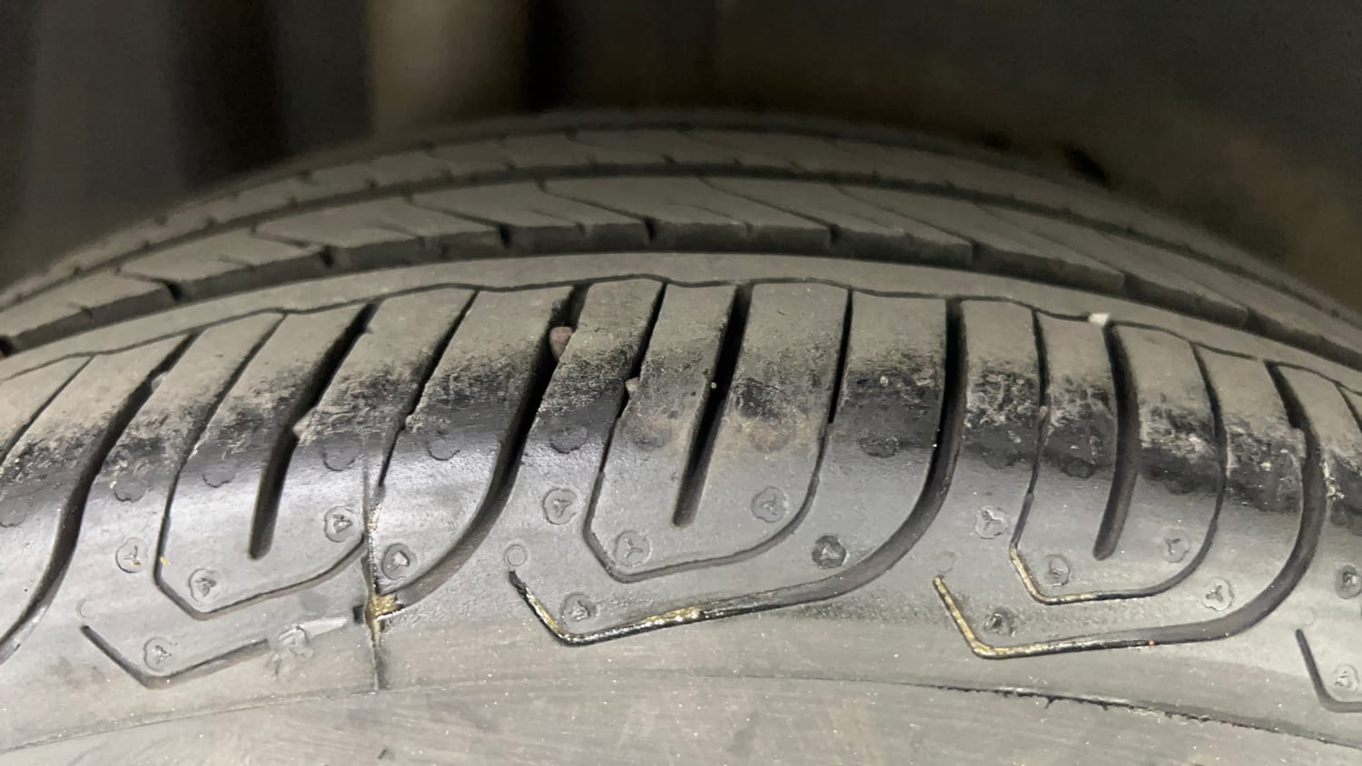 Used 2020 Ford Freestyle Titanium Plus 1.2 Ti-VCT Petrol Manual tyres RIGHT REAR TYRE TREAD VIEW