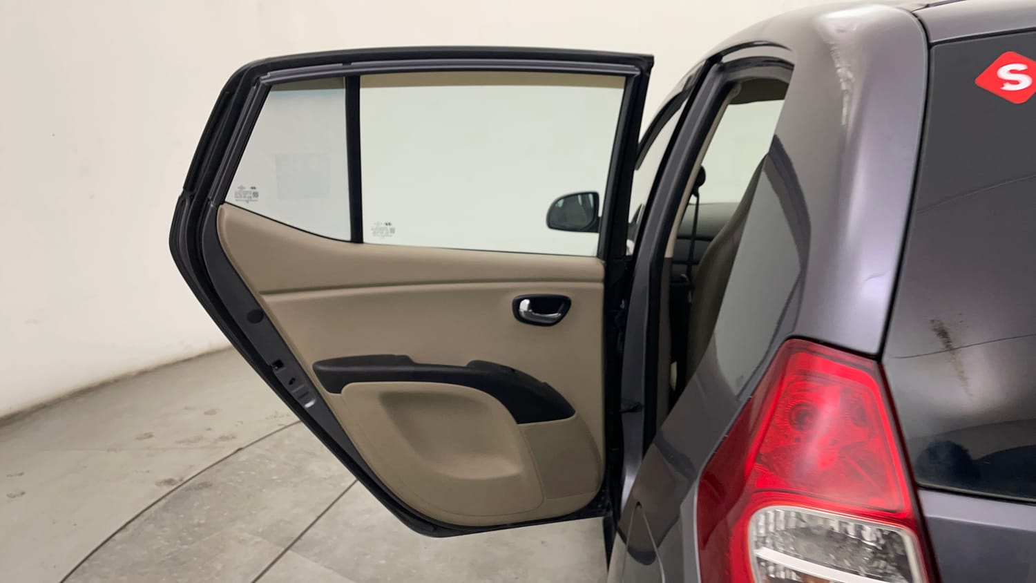 Used 2016 Hyundai i10 Sportz 1.1 iRDE2 Petrol Manual interior LEFT REAR DOOR OPEN VIEW