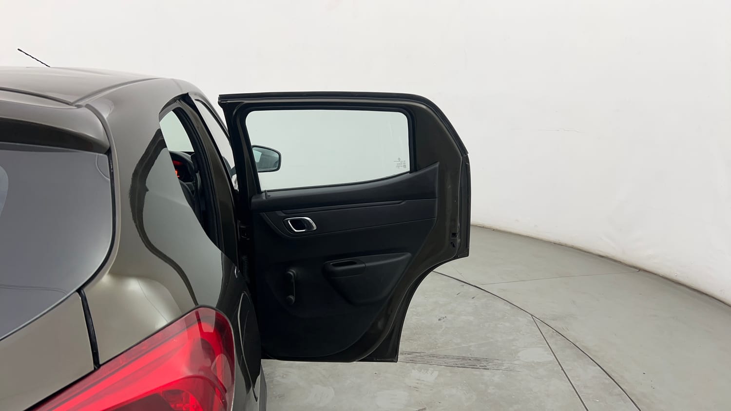 Used 2019 Renault Kwid RXT (O) 1.0 SCE Edition Petrol Manual interior RIGHT REAR DOOR OPEN VIEW