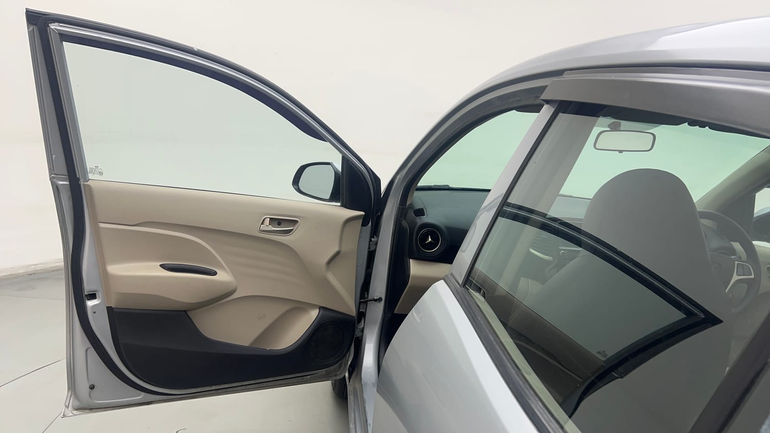 Used 2019 Hyundai Santro Sportz CNG Cng Manual interior LEFT FRONT DOOR OPEN VIEW