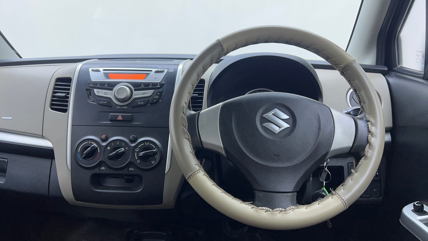 Used 2013 Maruti Suzuki Wagon R VXI Petrol Manual interior STEERING VIEW