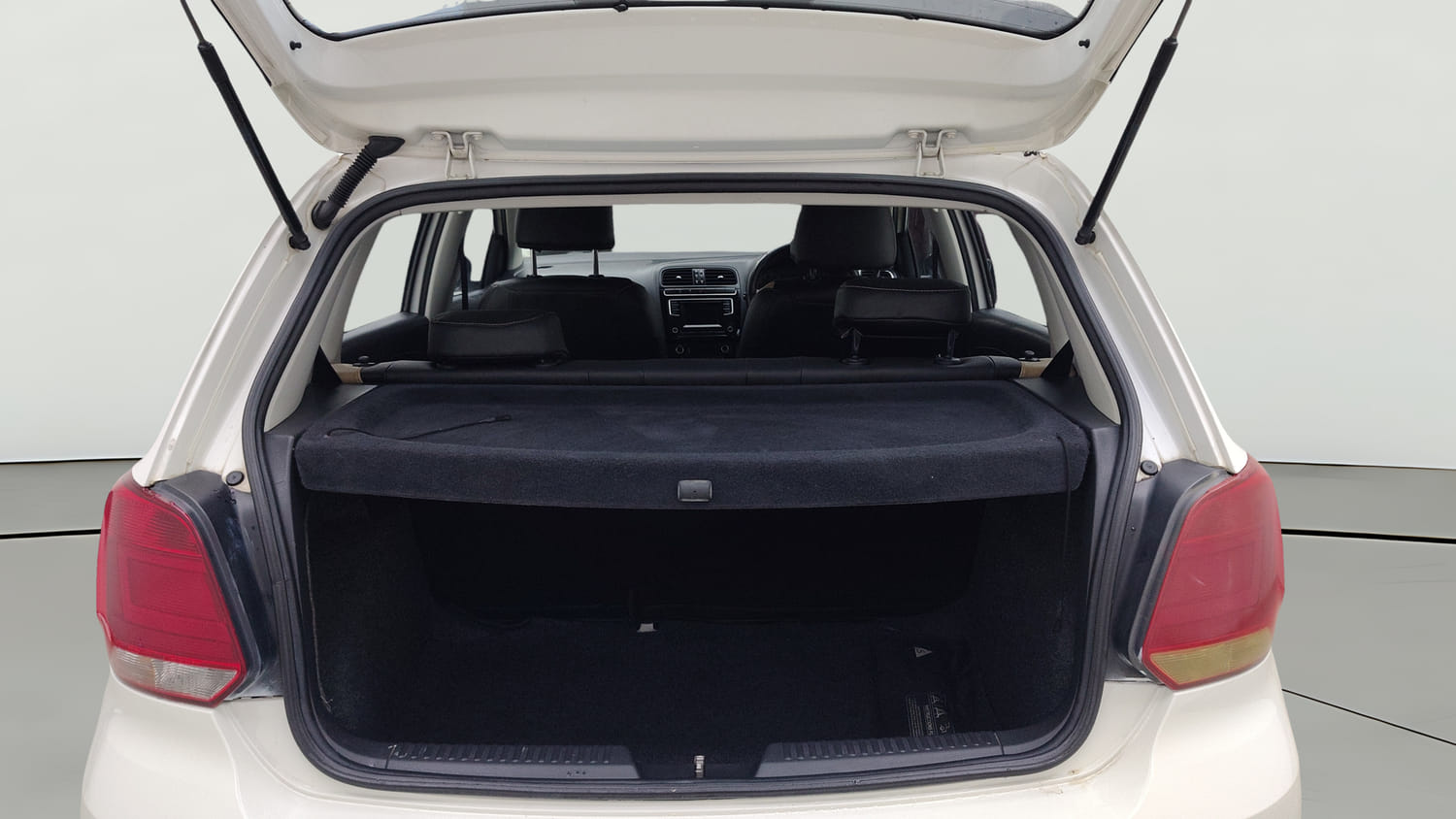 Used 2016 Volkswagen Polo GT TSI Petrol Automatic interior DICKY INSIDE VIEW