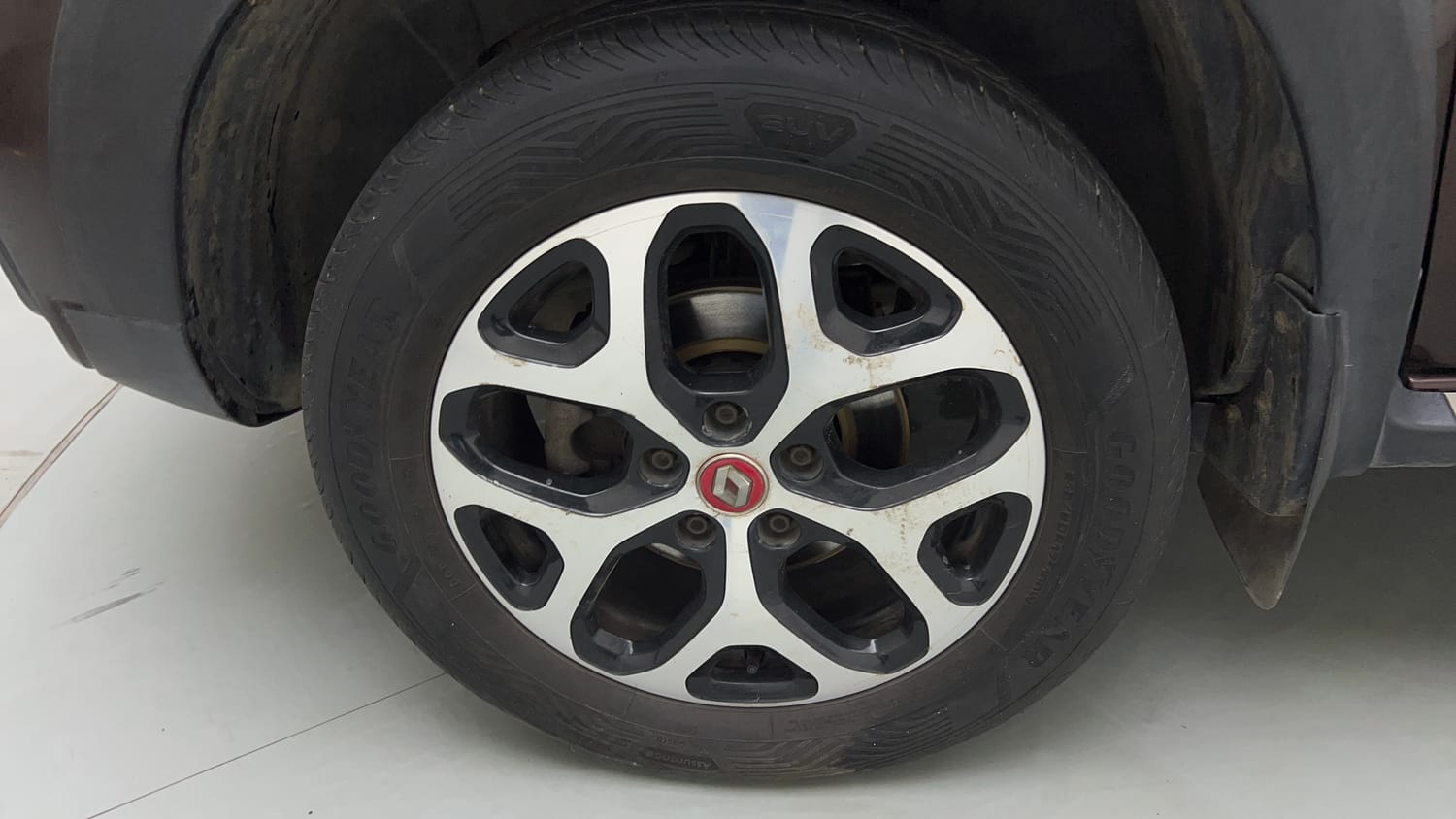 Used 2021 Renault Duster RXZ 1.3 Turbo Petrol CVT Petrol Automatic tyres LEFT FRONT TYRE RIM VIEW