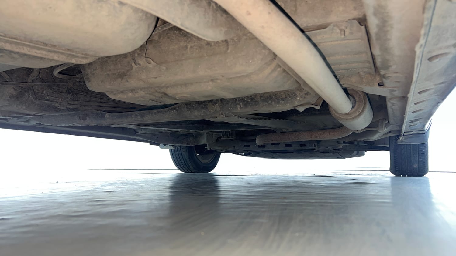 Used 2018 Honda City V Petrol Petrol Manual extra REAR RIGHT UNDERBODY VIEW