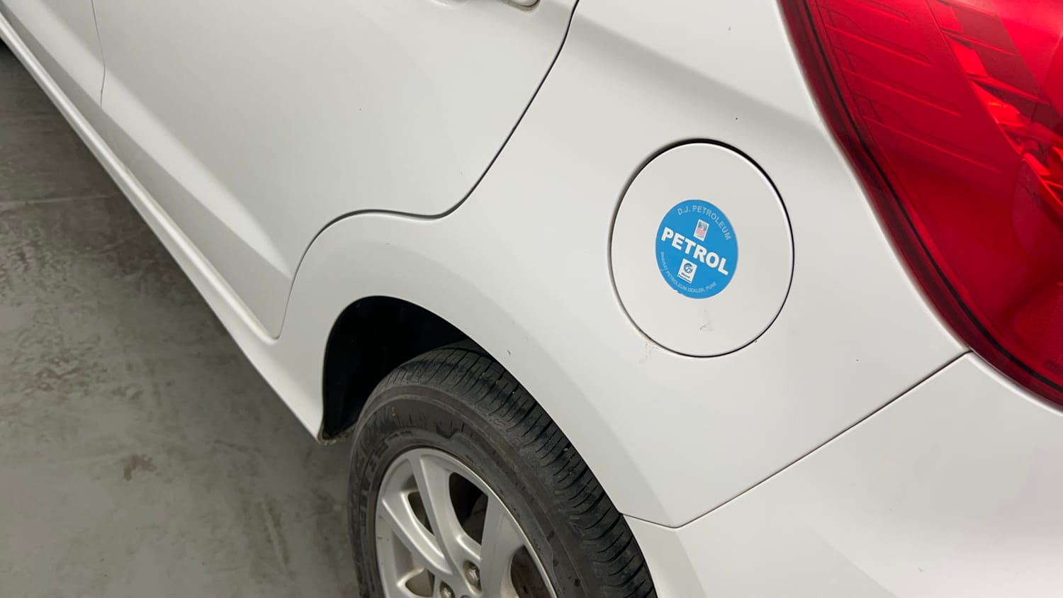 Used 2019 Ford Figo Titanium 1.2 Ti-VCT MT Petrol Manual dents MINOR SCRATCH