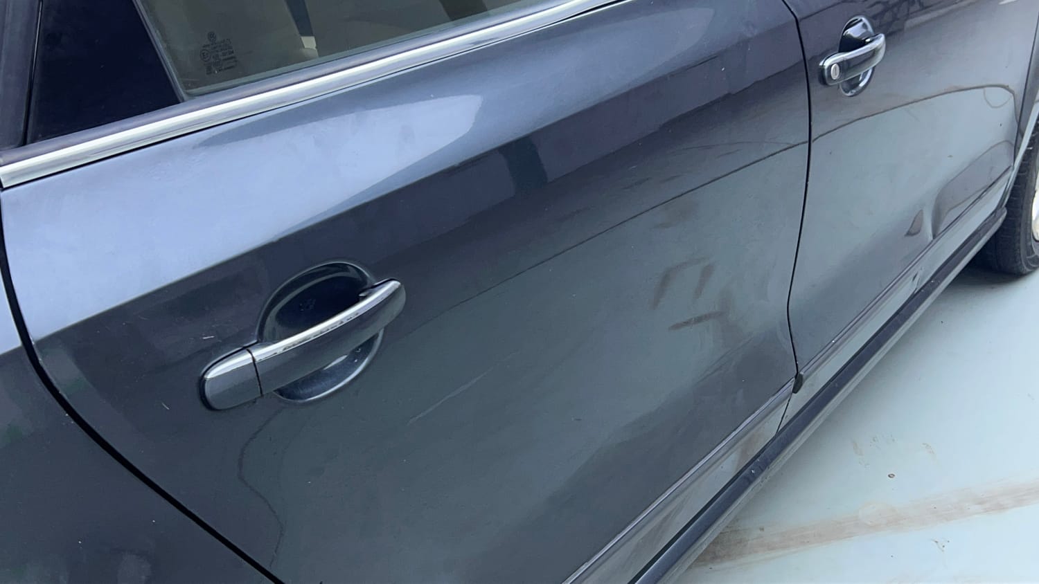 Used 2016 Volkswagen Vento Highline Petrol AT Petrol Automatic dents MINOR SCRATCH
