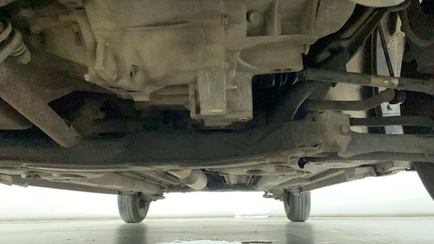 Used 2014 Maruti Suzuki Swift VXi Petrol Manual extra FRONT LEFT UNDERBODY VIEW