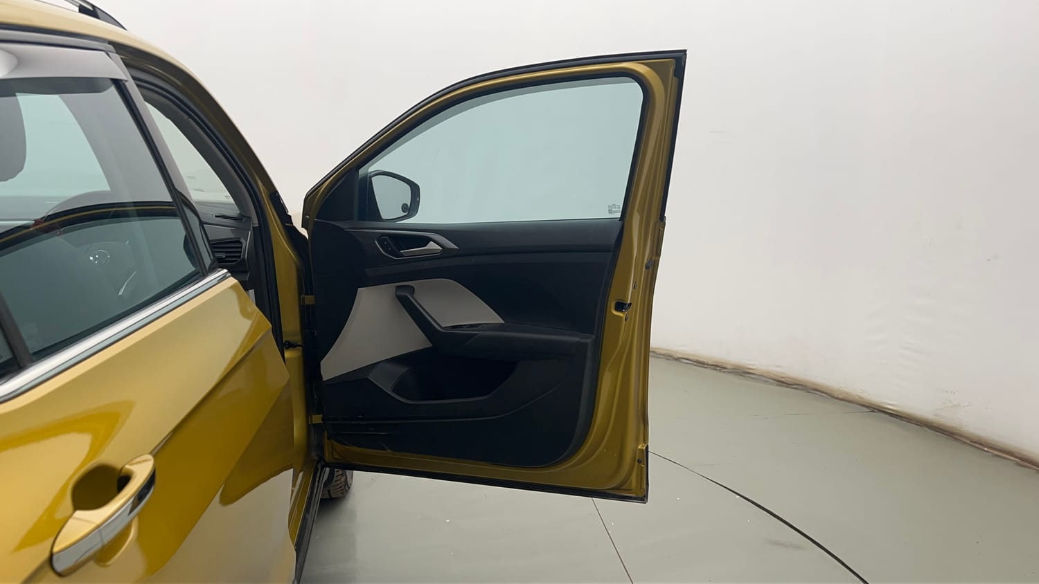 Used 2022 Volkswagen Taigun Topline 1.0 TSI MT Petrol Manual interior RIGHT FRONT DOOR OPEN VIEW