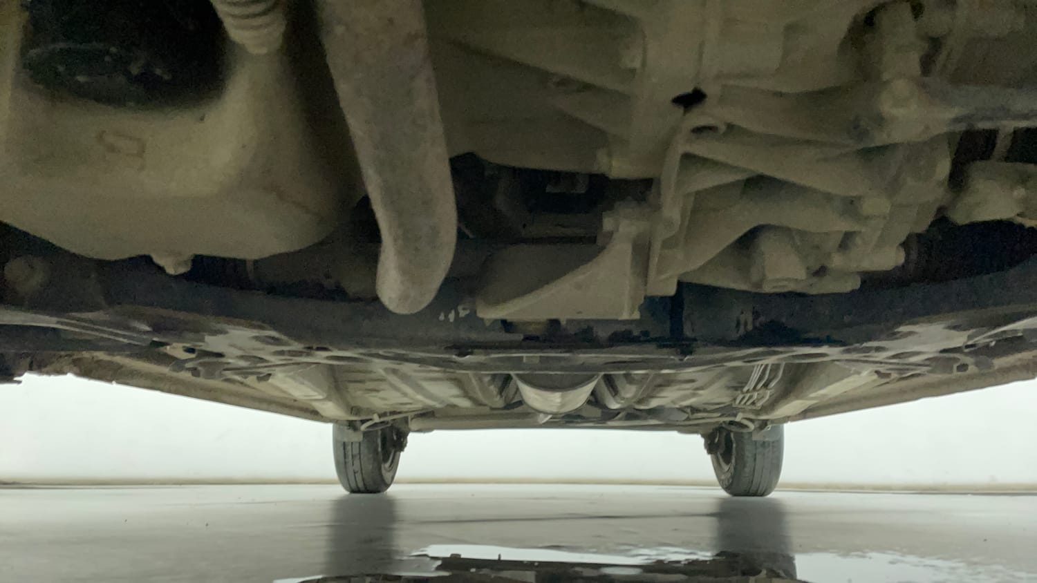 Used 2022 Maruti Suzuki Wagon R ZXI 1.2 Petrol Manual extra FRONT LEFT UNDERBODY VIEW