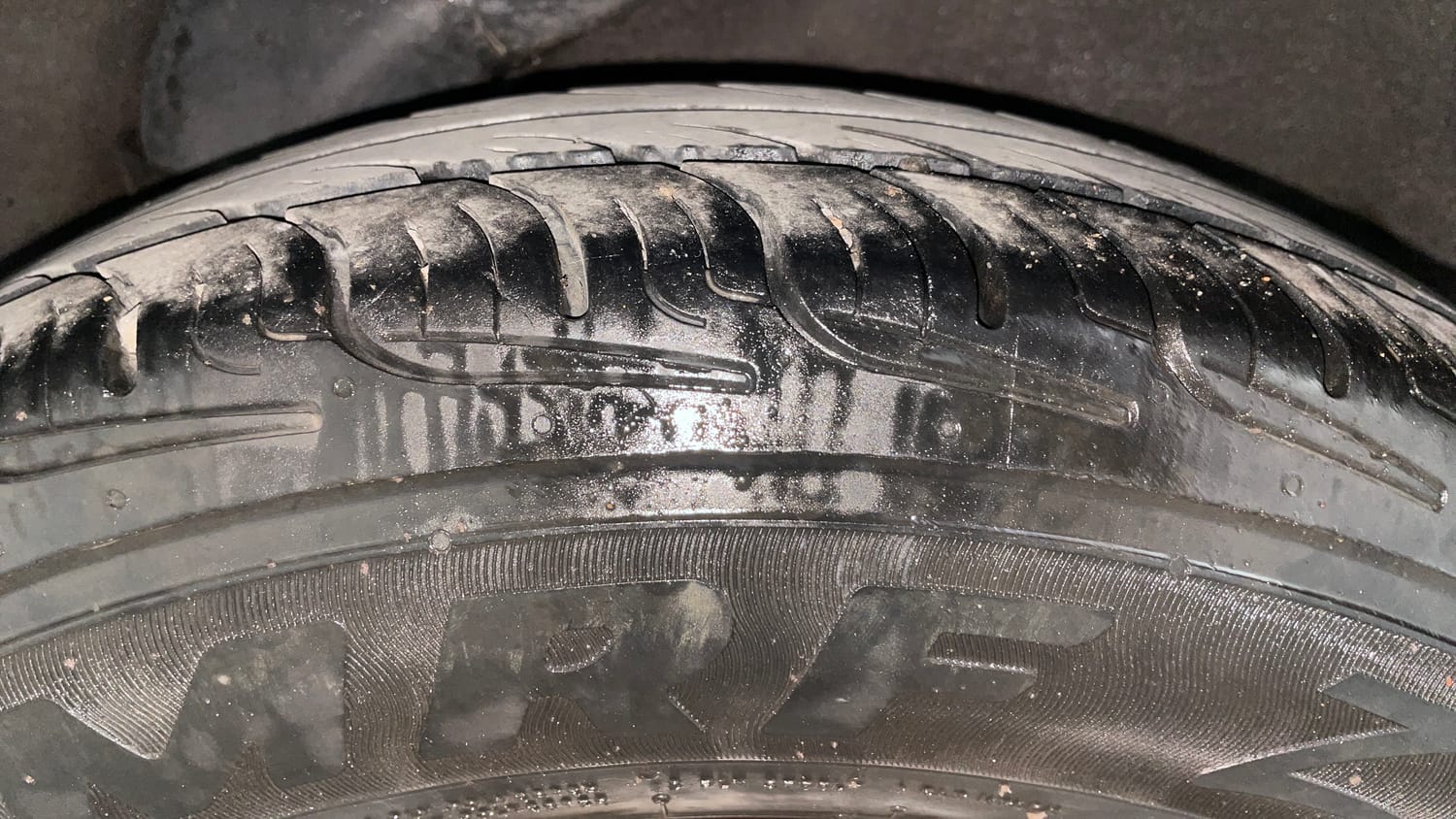 Used 2016 Hyundai i10 Sportz 1.1 iRDE2 Petrol Manual tyres LEFT REAR TYRE TREAD VIEW